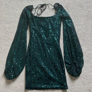 Lucy in the sky Shantelle Sequins Dress in Emerald Green